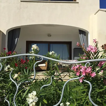 Le Maree Apartments Cannigione Exterior photo