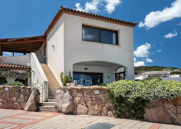 Le Maree Apartments